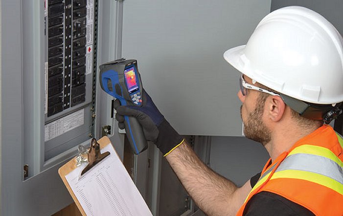 R2050 Thermal Imaging Camera Application Photo
